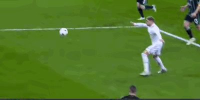 意昂体育-【欧冠】多点开花，库尔图瓦扑点，皇马5比1凯尔特人